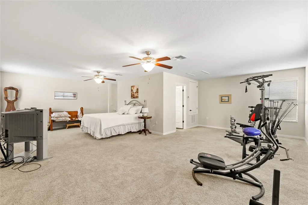 25447 High Hampton Circle Sorrento FL 32776
