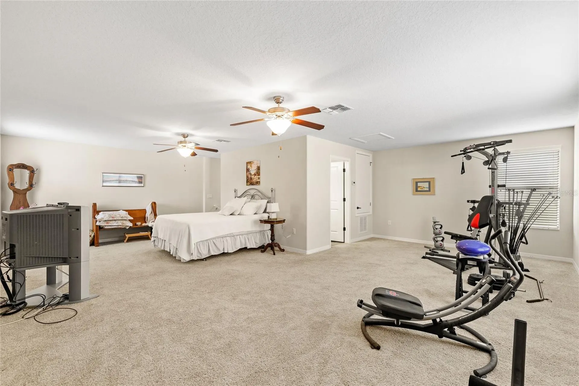 25447 High Hampton Circle Sorrento FL 32776