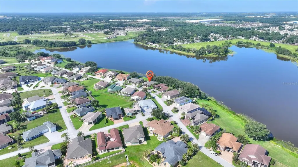 492 Meandering Way Polk City FL 33868