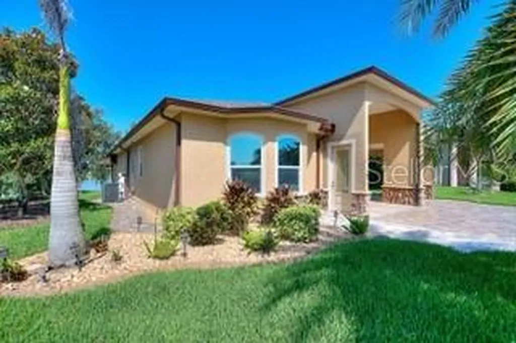 492 Meandering Way Polk City FL 33868