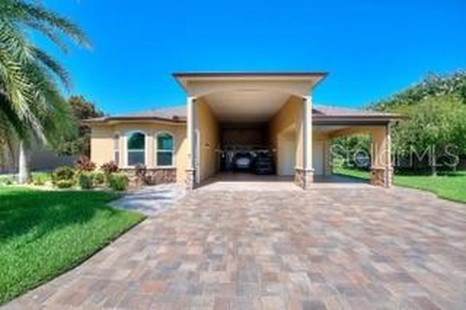 492 Meandering Way Polk City FL 33868