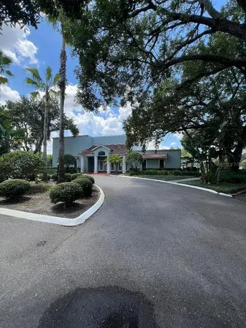 2846 Somerset Park Drive Tampa FL 33613