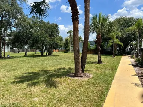 2846 Somerset Park Drive Tampa FL 33613