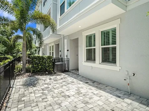 202 S Tampania Avenue Tampa FL 33609