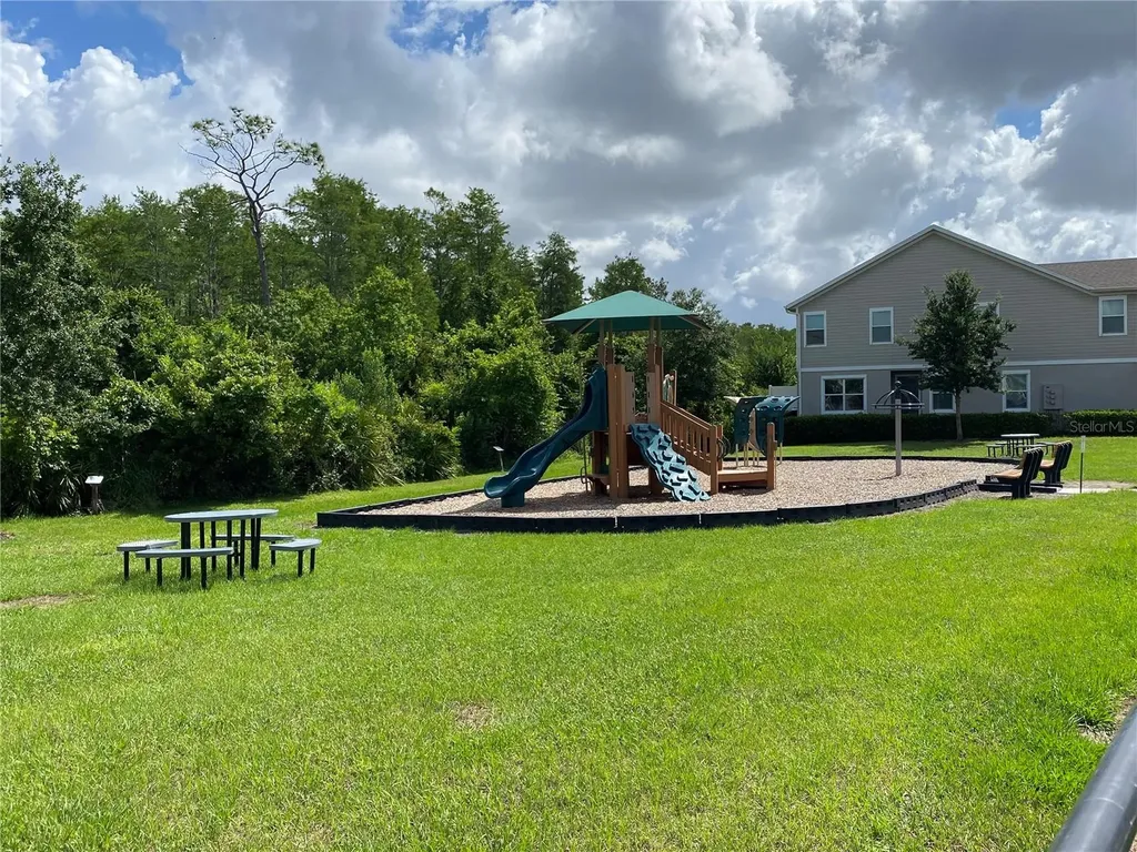 2217 Sedge Grass Way Orlando FL 32824
