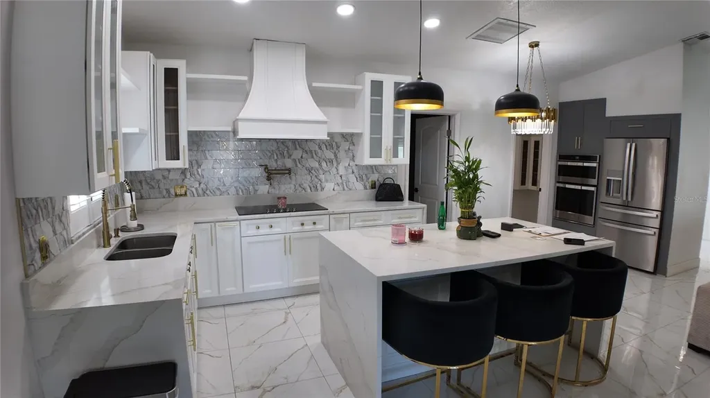 1241 Angeline Avenue Orlando FL 32807