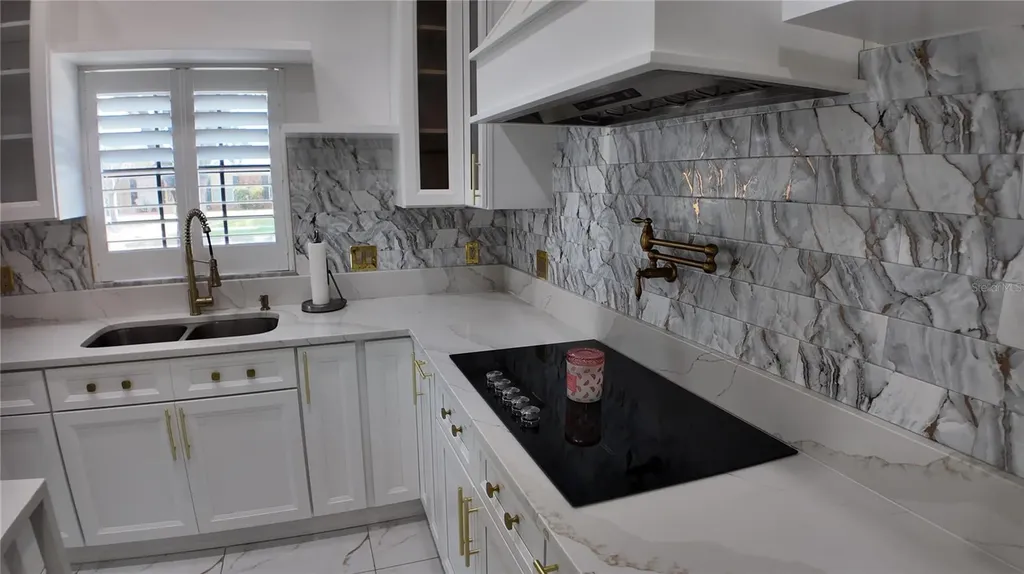 1241 Angeline Avenue Orlando FL 32807