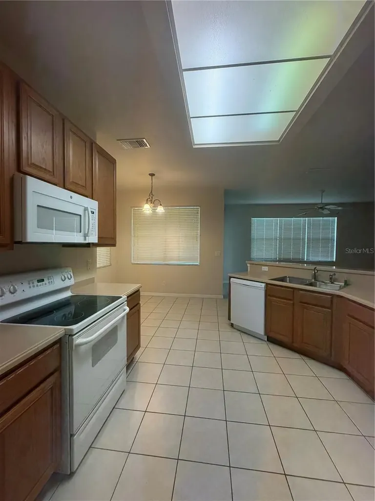 4916 Cape Hatteras Drive Clermont FL 34714