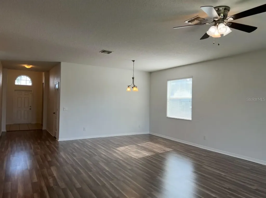 2735 Carrickton Circle Orlando FL 32824