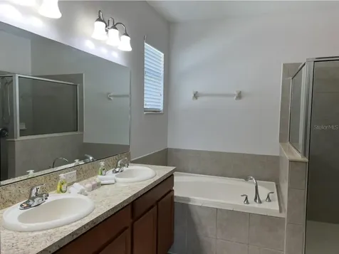 2735 Carrickton Circle Orlando FL 32824