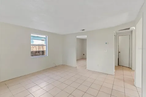 2788 41st Avenue N St Petersburg FL 33714