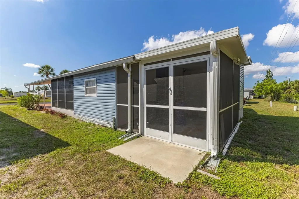 240 La Costa North Port FL 34287