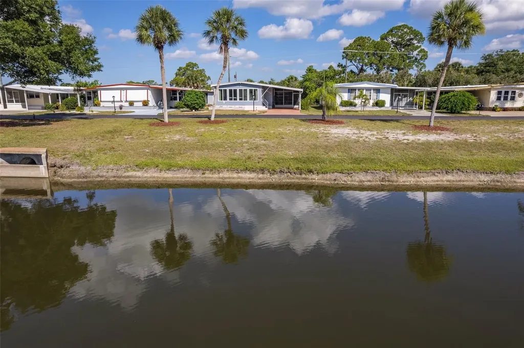 240 La Costa North Port FL 34287