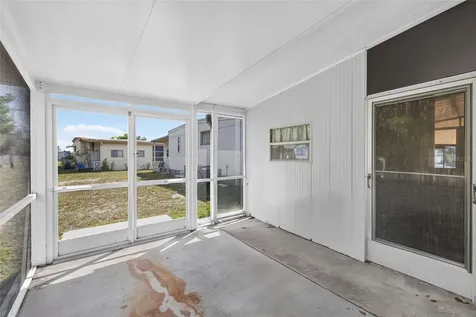 240 La Costa North Port FL 34287