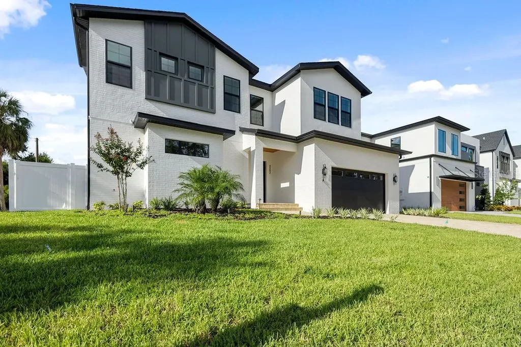 3202 W La Salle Street Tampa FL 33607