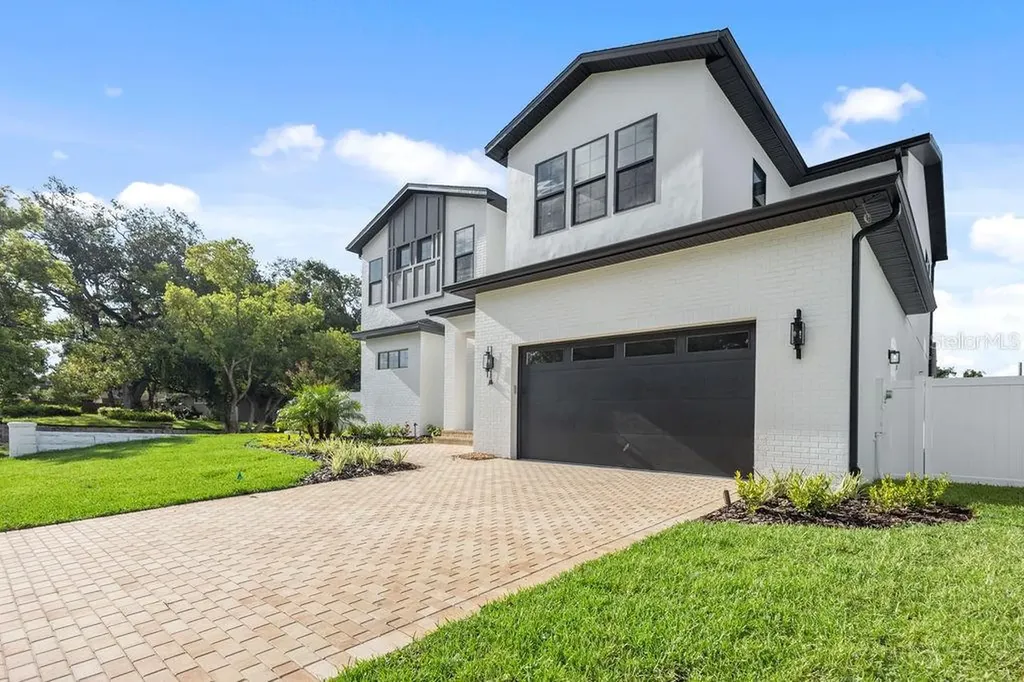 3202 W La Salle Street Tampa FL 33607