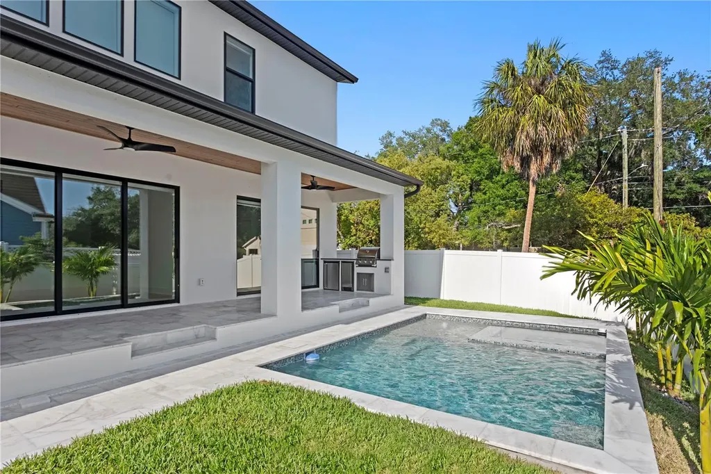 3202 W La Salle Street Tampa FL 33607