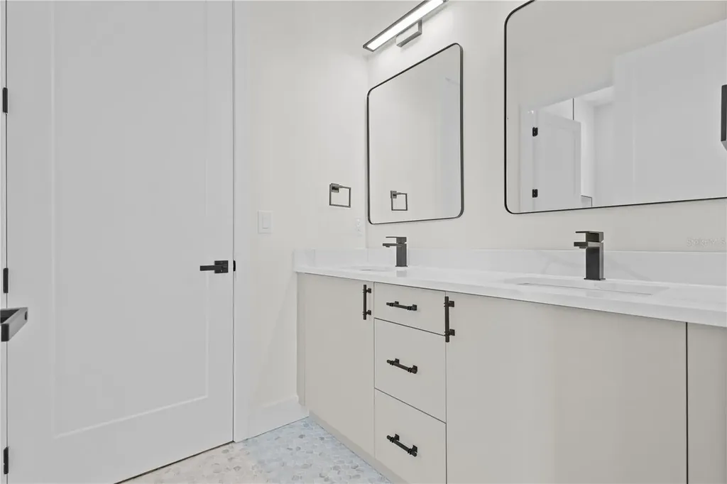 3202 W La Salle Street Tampa FL 33607
