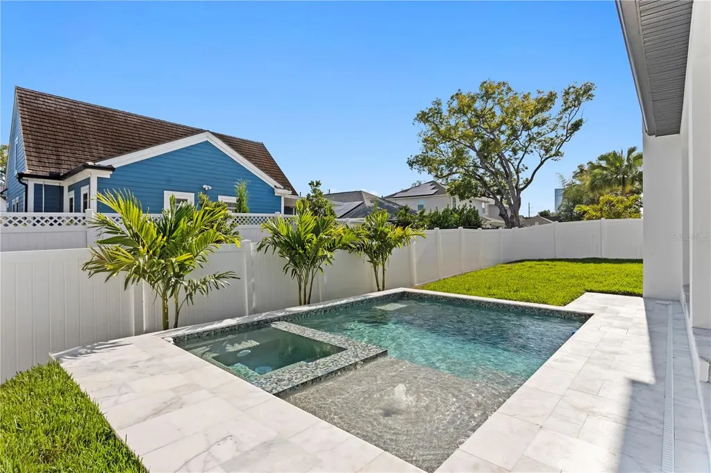 3202 W La Salle Street Tampa FL 33607