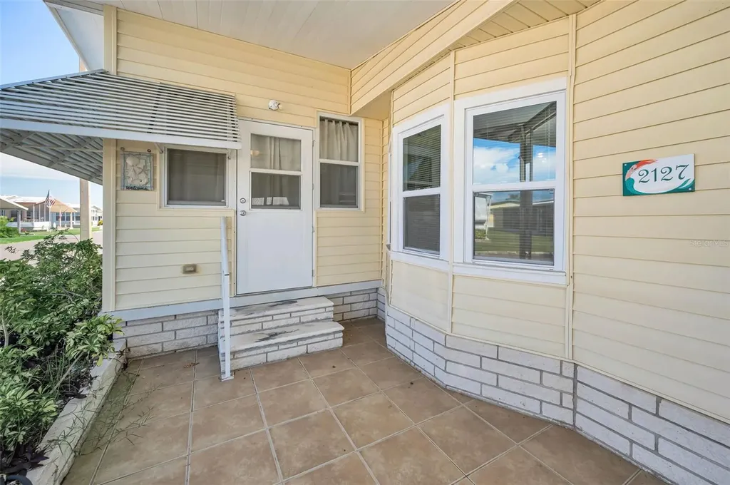 2127 Kona Drive Holiday FL 34691