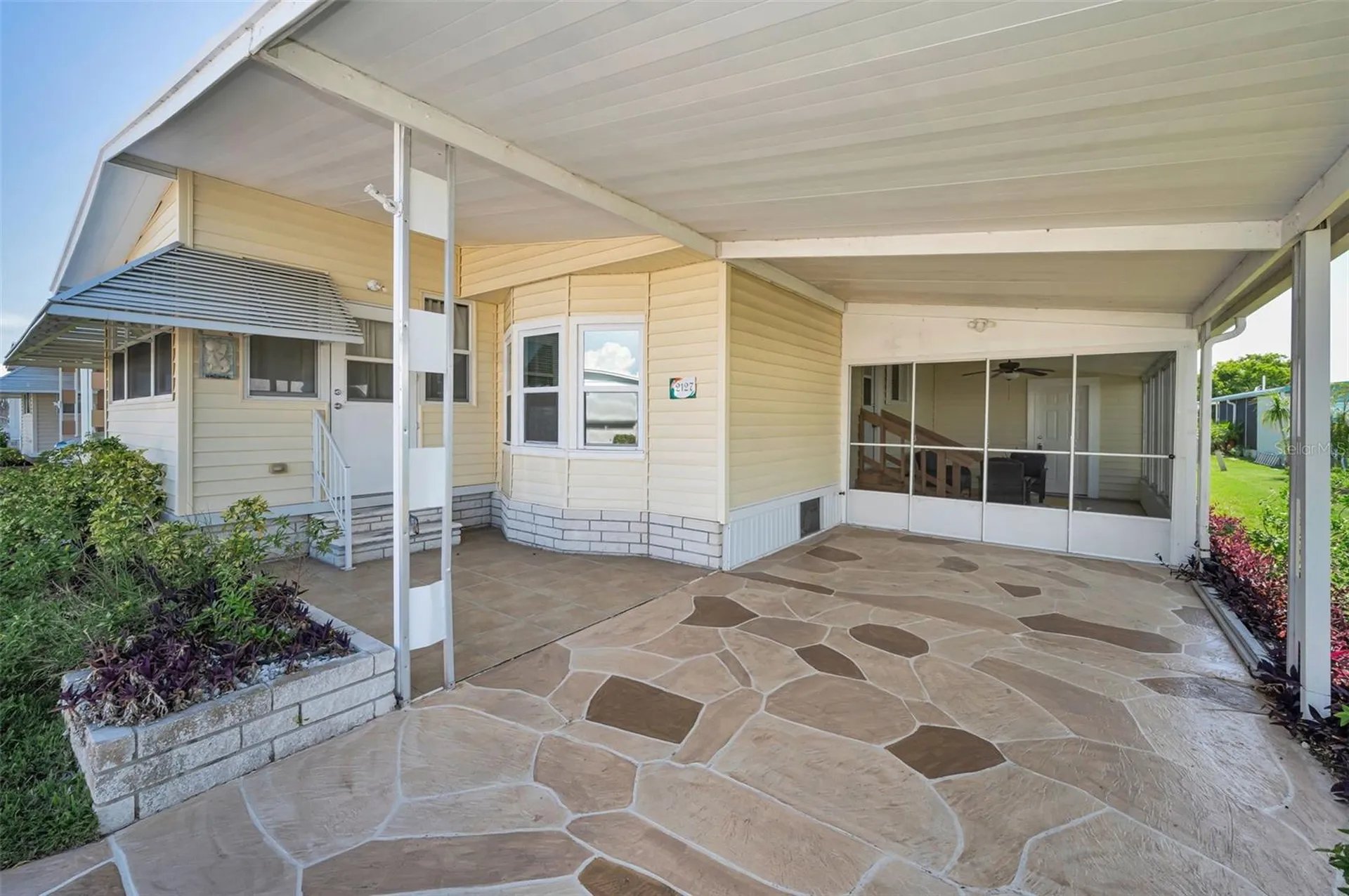 2127 Kona Drive Holiday FL 34691