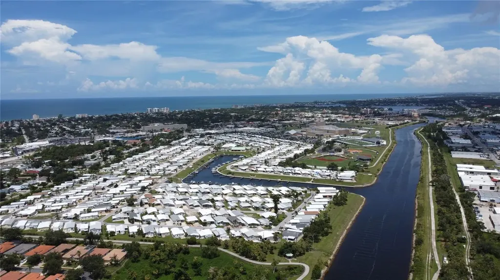 809 S Waterway Venice FL 34285