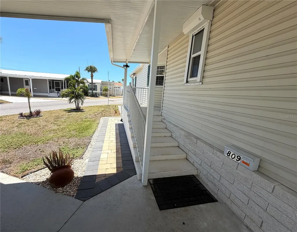 809 S Waterway Venice FL 34285