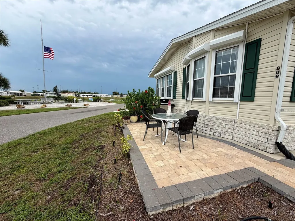 809 S Waterway Venice FL 34285