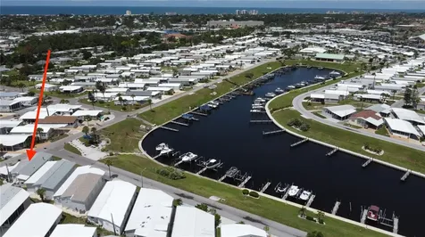 809 S Waterway Venice FL 34285