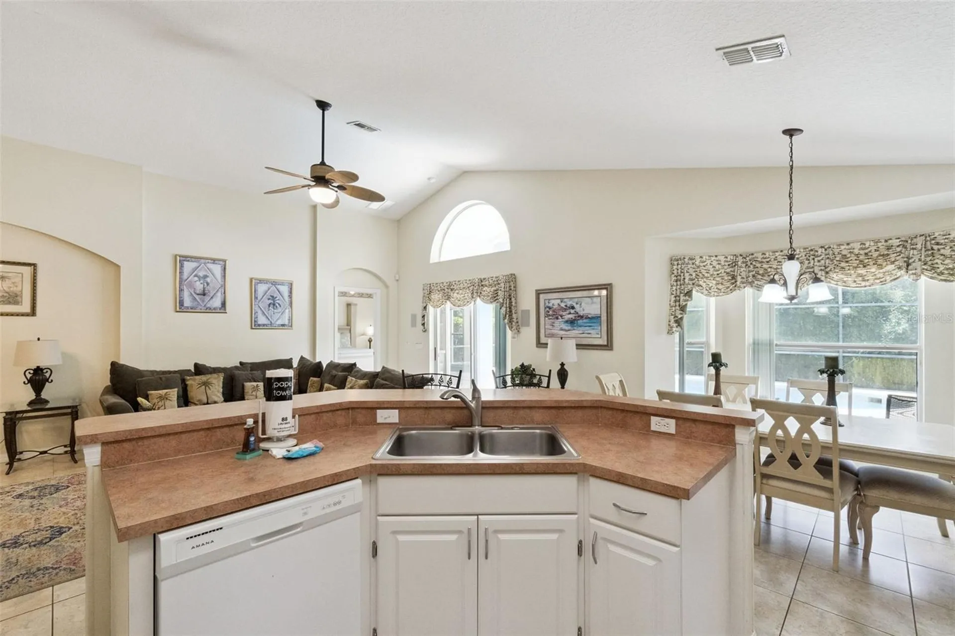 4706 Cumbrian Lakes Drive Kissimmee FL 34746