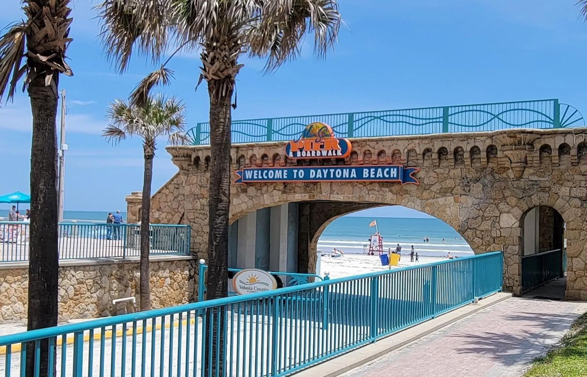 1216 Sand Trap Court Daytona Beach FL 32124