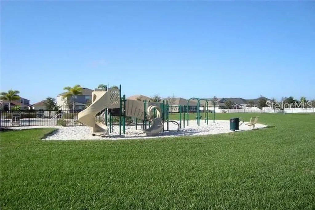 1742 Mira Lago Circle Ruskin FL 33570