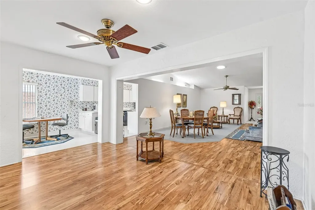6353 Silver Lakes Drive W Lakeland FL 33810