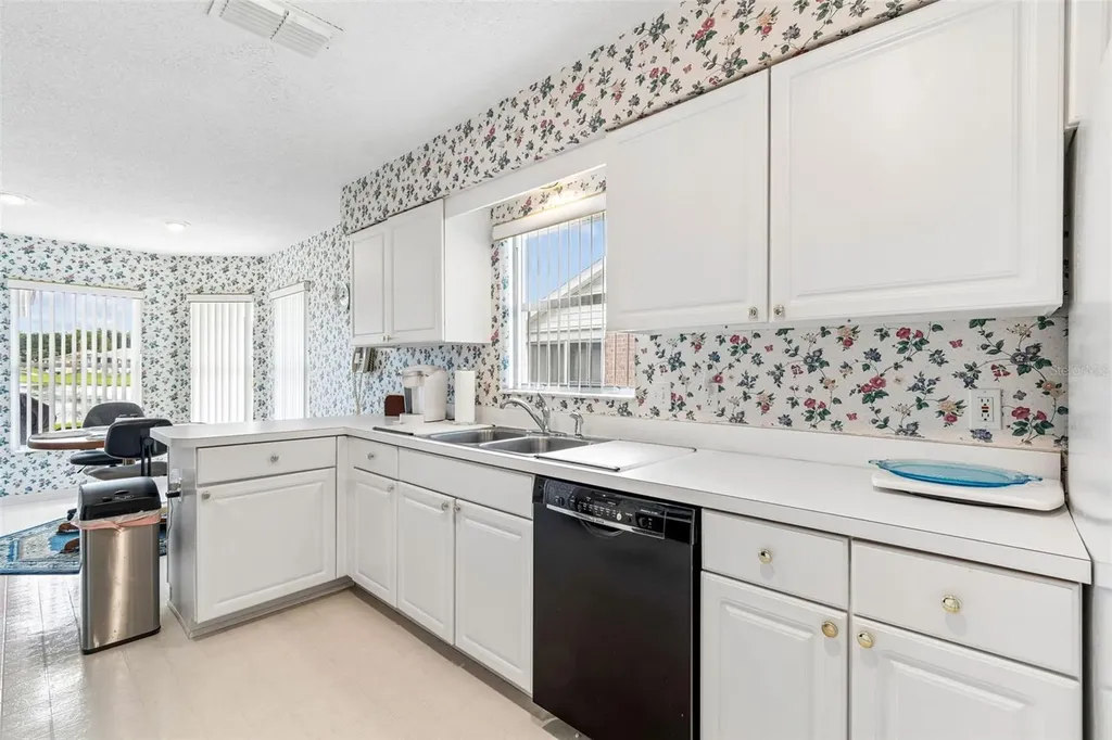 6353 Silver Lakes Drive W Lakeland FL 33810