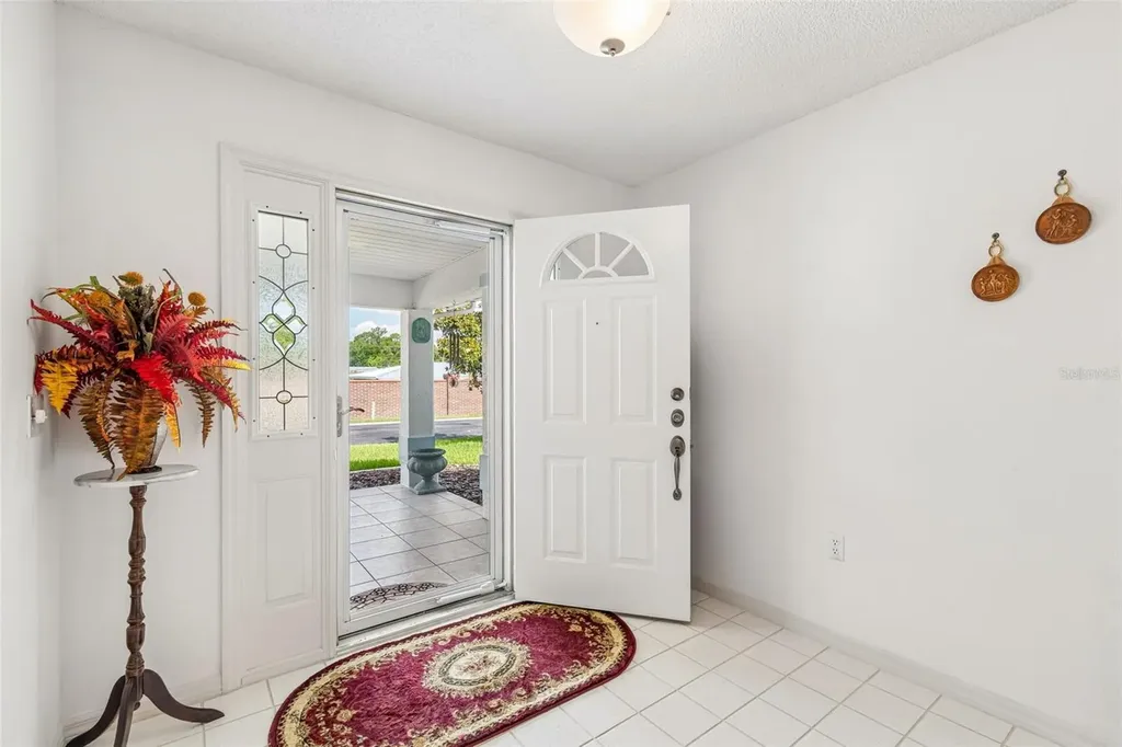 6353 Silver Lakes Drive W Lakeland FL 33810