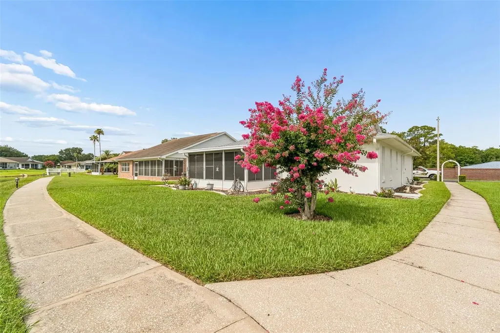 6353 Silver Lakes Drive W Lakeland FL 33810