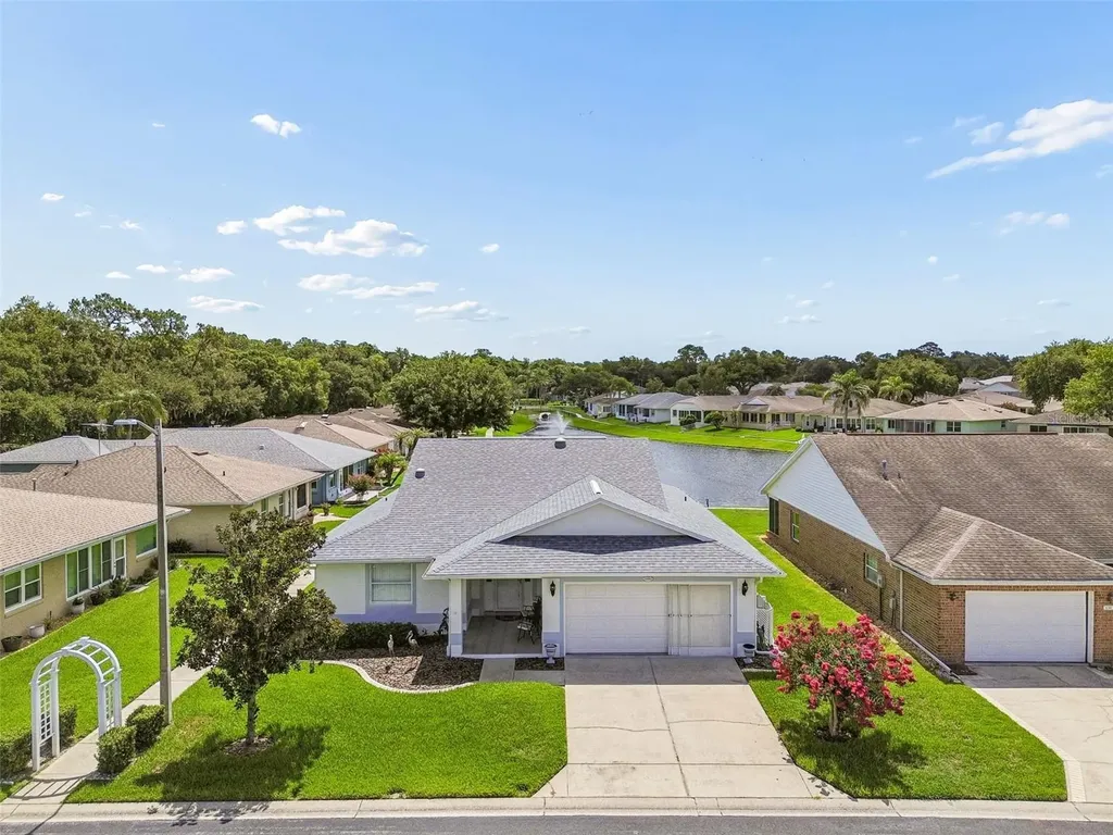 6353 Silver Lakes Drive W Lakeland FL 33810