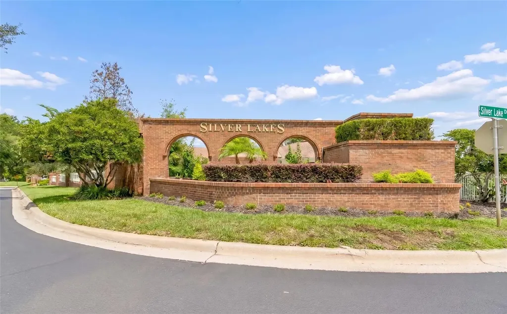 6353 Silver Lakes Drive W Lakeland FL 33810