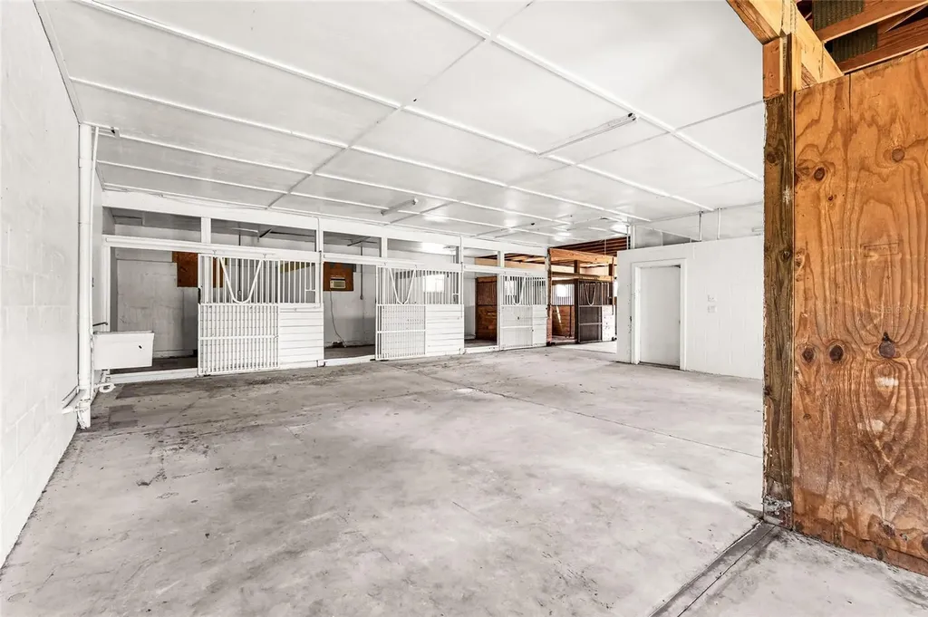 5650 Churchill Downs Road Sarasota FL 34241