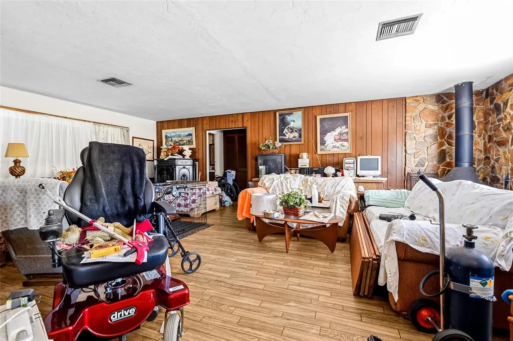 5650 Churchill Downs Road Sarasota FL 34241