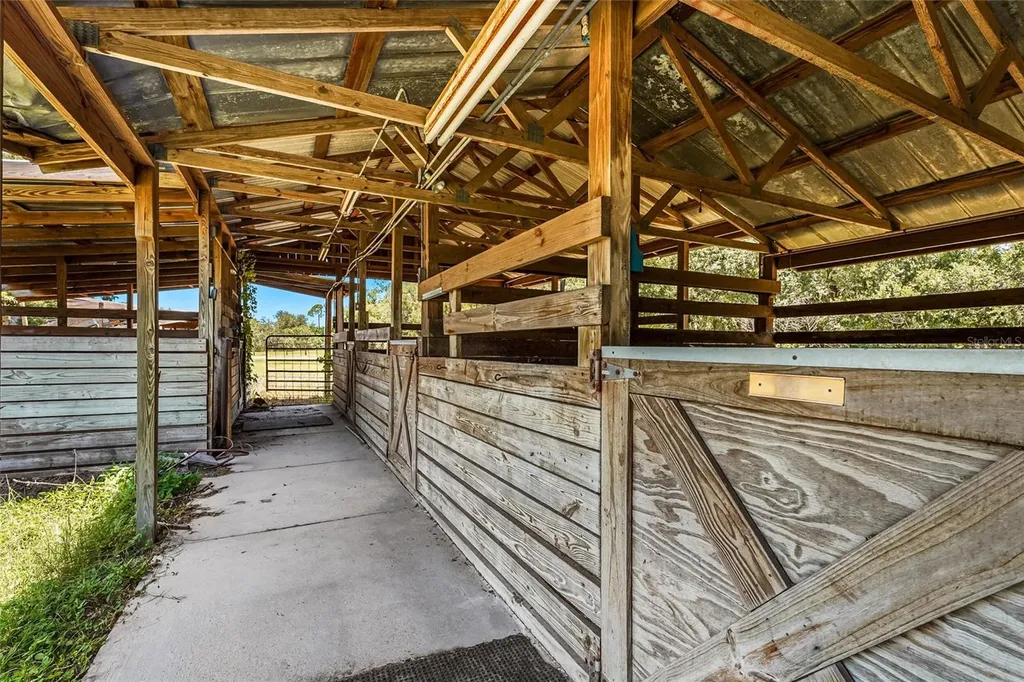 5650 Churchill Downs Road Sarasota FL 34241