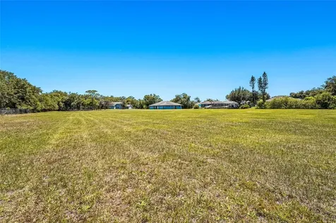 5650 Churchill Downs Road Sarasota FL 34241