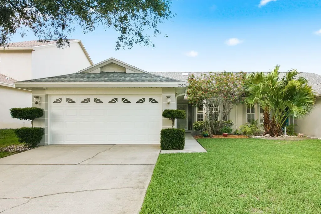 2567 Estancia Boulevard Clearwater FL 33761