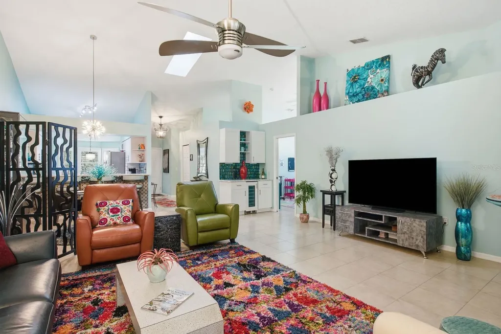 2567 Estancia Boulevard Clearwater FL 33761