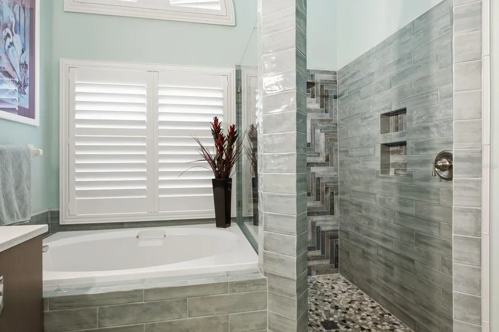 2567 Estancia Boulevard Clearwater FL 33761