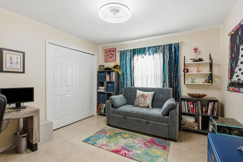 2567 Estancia Boulevard Clearwater FL 33761