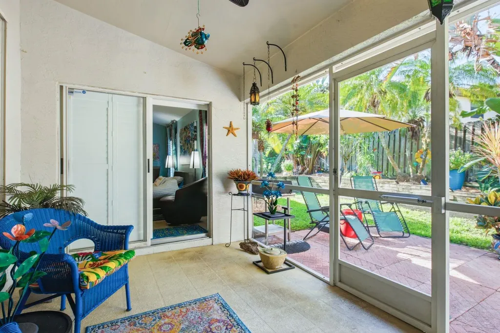 2567 Estancia Boulevard Clearwater FL 33761