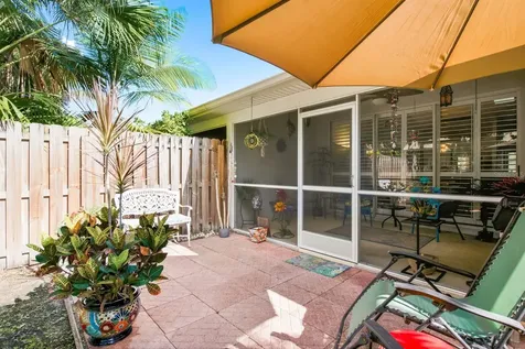 2567 Estancia Boulevard Clearwater FL 33761