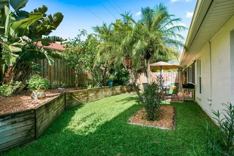 2567 Estancia Boulevard Clearwater FL 33761