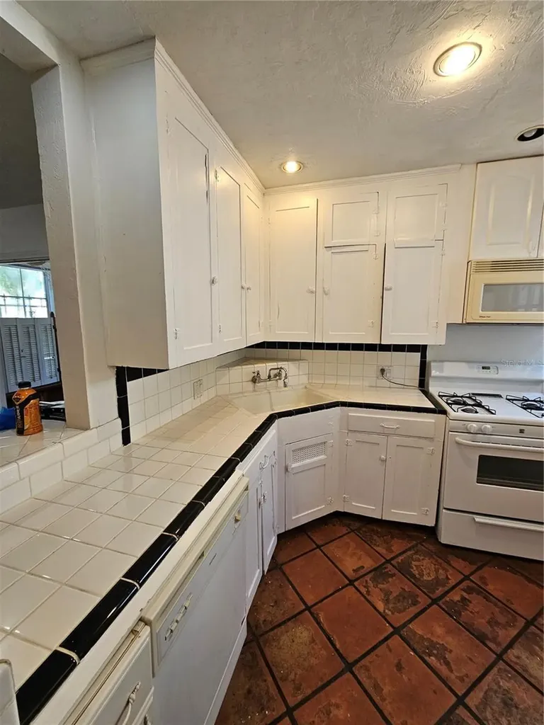 1822 NW 6th Avenue Gainesville FL 32603
